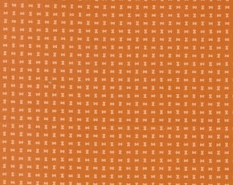 Moda Scenery Spools Pumpkin (51277 22) by Elizabeth Hartman- 1/2-YD Increments