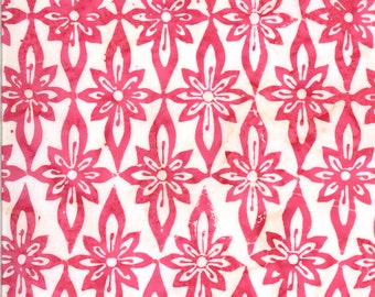 Moda Batiks Confection Strawberry Stella (27310 51) 1/2 Yard Increments