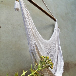 Beautiful and roomy hammock chair soft and resistant natural cotton and high quality solid wood hanging handmade. Express shipping. image 5