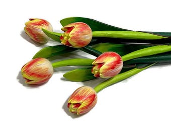 light red/yellow variegated Tulip bouquet