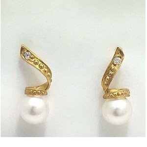 White Pearls 5 mm & White Sapphires 14k Gold Earrings Screw Backs
