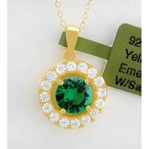 Created 1.06 Cts Emerald & W/Sapphire Pendant Necklace .925 Silver (Yellow)