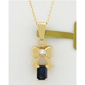 Genuine 0.85 carats Blue Sapphire & Diamonds 14k Gold Pendant