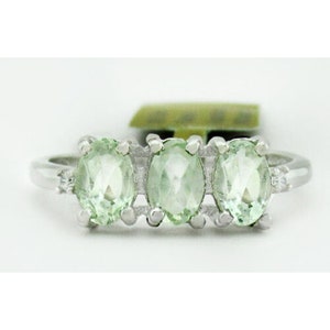 Genuine 1.58 Cts Green Amethyst & W/Sapphire Ring .925 Silver