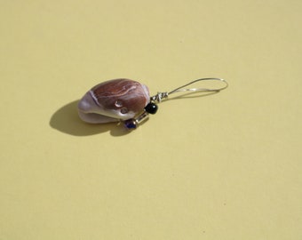 shell bead pendant