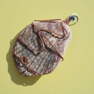 shell wire pendant image 1