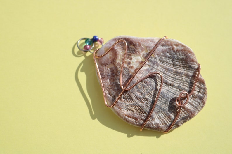 shell wire pendant image 3