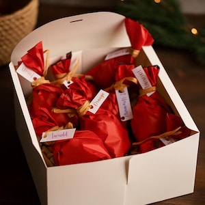 Lavender, orange, vanilla, peppermint / Organic cocoa butter large bath pralines / Gift set for her