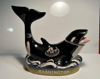 Ezra Brooks Decanter Whale Heritage China