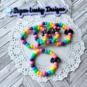 Rainbow pony bead bat bracelet 7 inches - Halloween bracelet - girls bracelet - fun kids bracelet