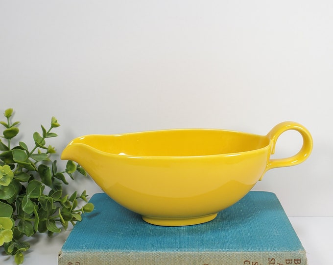 Vintage Yellow Gravy Boat Homer Laughlin Rhythm Gravy Sauce Boat Yellow