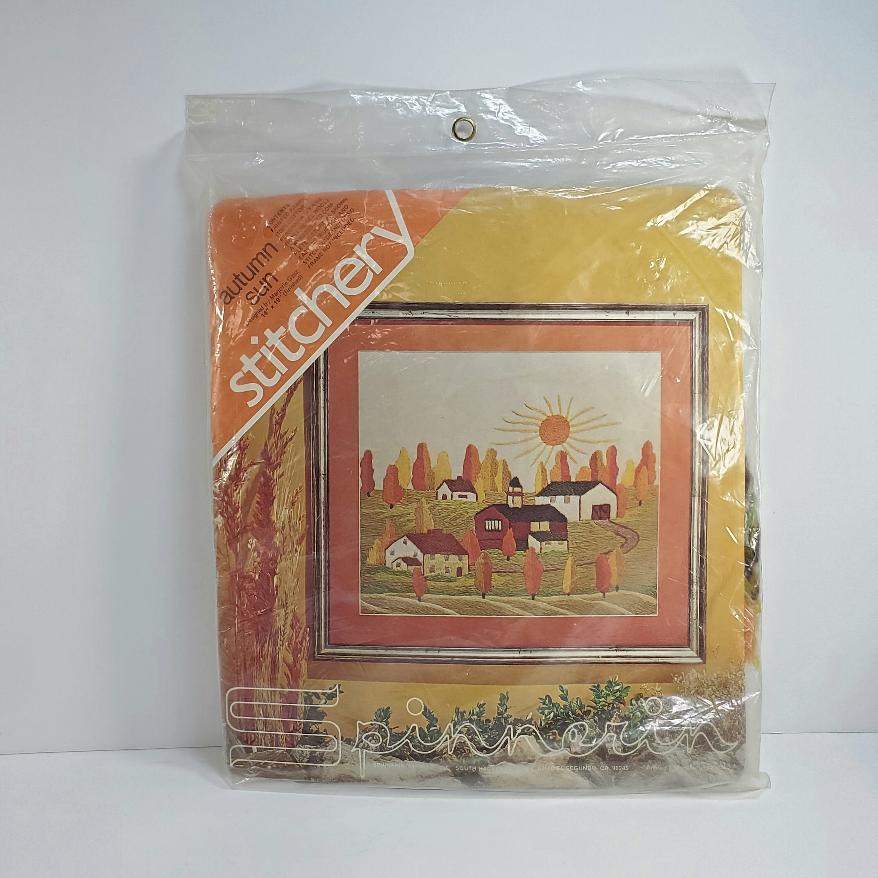 Kit Broderie Crewel Vintage Sunset Stitchery – Coucher De Soleil “The Cat's Back” 2420