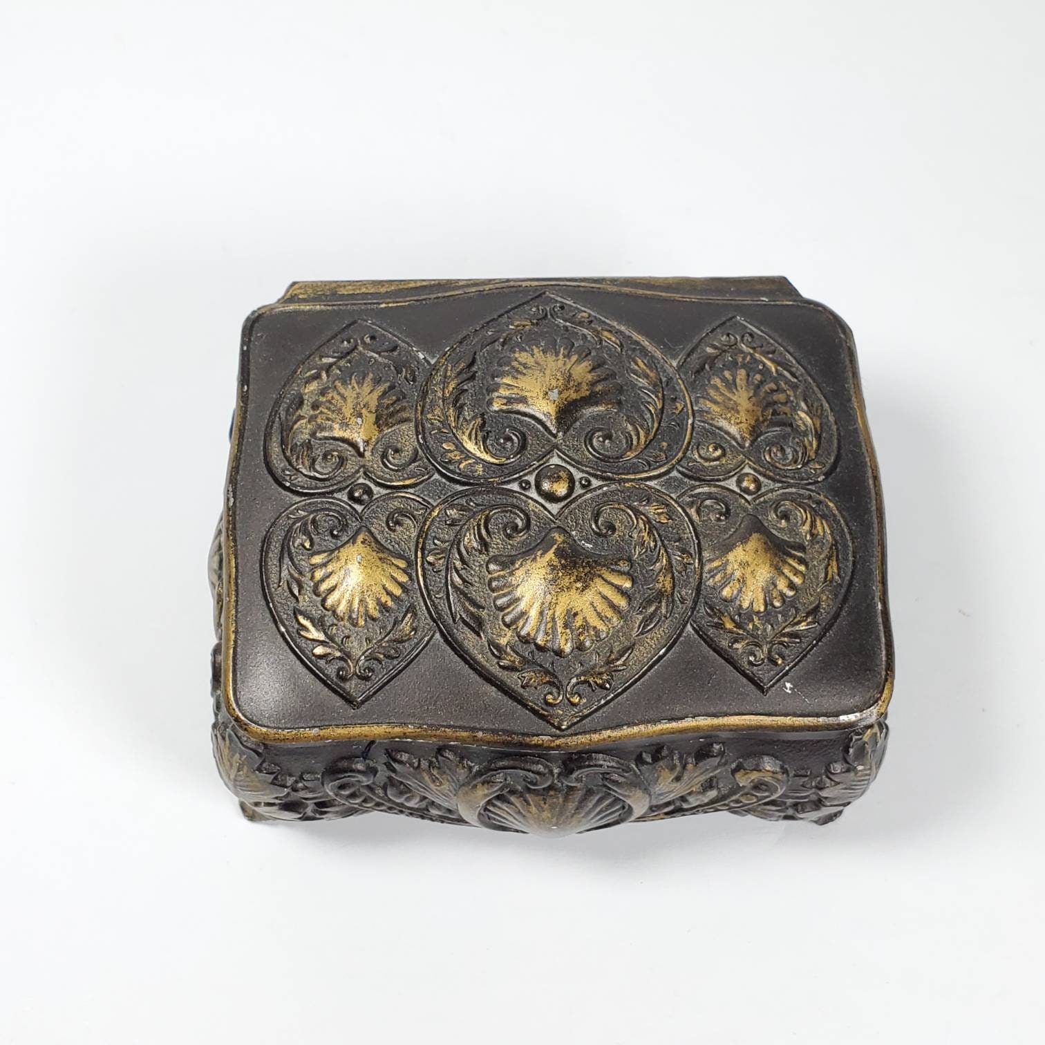 Vintage Ornate Desktop Coin or Stamp Box Vintage Ornate Desktop Coin or Stamp Box