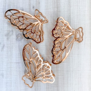 BeeSpring 2PCS Golden Butterfly Hair Clips Moving Wings hairpin decorations