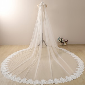 Vintage 137 inches Cathedral Length Lace Wedding Veil Ivory Lace Bridal Cathedral Veil Gorgeous Bridal Wedding Veil Chapel Veil & Comb 1T