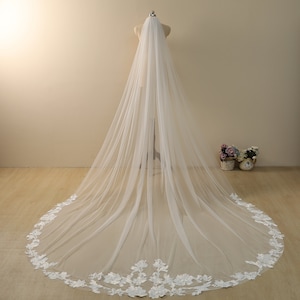 Wedding Veil Cathedral,Veil fingertip,Wedding Veil,Floral Lace Cathedral Veil,Chapel Wedding Veil,Veil with Sequins,Bridal Veil ivory/white