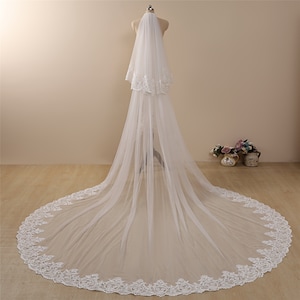 Veil,Bridal Veil,Vintage Cathedral Wedding Veil,Two tier Bridal Cathedral Veil,Floral Lace Veil ivory,Veil with blusher,Costume length veil