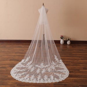 Celestial Chapel Length Veil Floral Lace Wedding Veil Ivory Chapel Veil with Flower 1 Tier Cathedral Lace Bridal Veil Floor Length Veil Lace