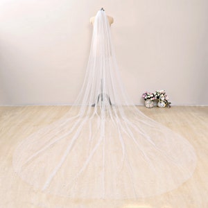 Pearl Wedding Veil,Sparkle Cathedral Wedding Veil,Bridal Veil with Pearls,Luxury Bridal Veil,Glitter Veil Fingertip,Ivory Pearl Tulle Veil