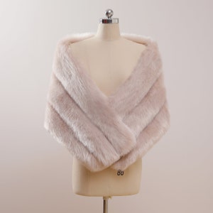 Pink White Faux Fur Bridal Wrap Soft Pink Faux Fur Stole Pale Pink Fur Bolero Bridesmaid Shawl Light Pink Faux Fur Wedding Wrap Blush Shawls
