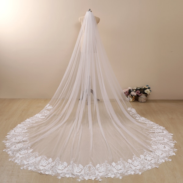 Bridal Veil,Vintage Flowery Wedding Veil,Butterfly Cathedral Veil,Floral Cathedral Veil,Flowery Chapel Wedding Veil,Veil,Costume length veil