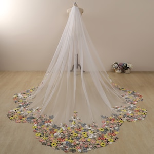Scallop Veil,Wedding Veil,Floral lace bridal veil,Royal Cathedral Veil,Long veil,lace veil,flower lace veil,dramatic veil,one tier veil,comb
