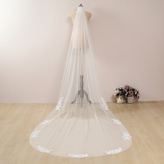 Chapel Length Wedding Veil: Handmade Ivory Lace Bridal Veil  display picture 1