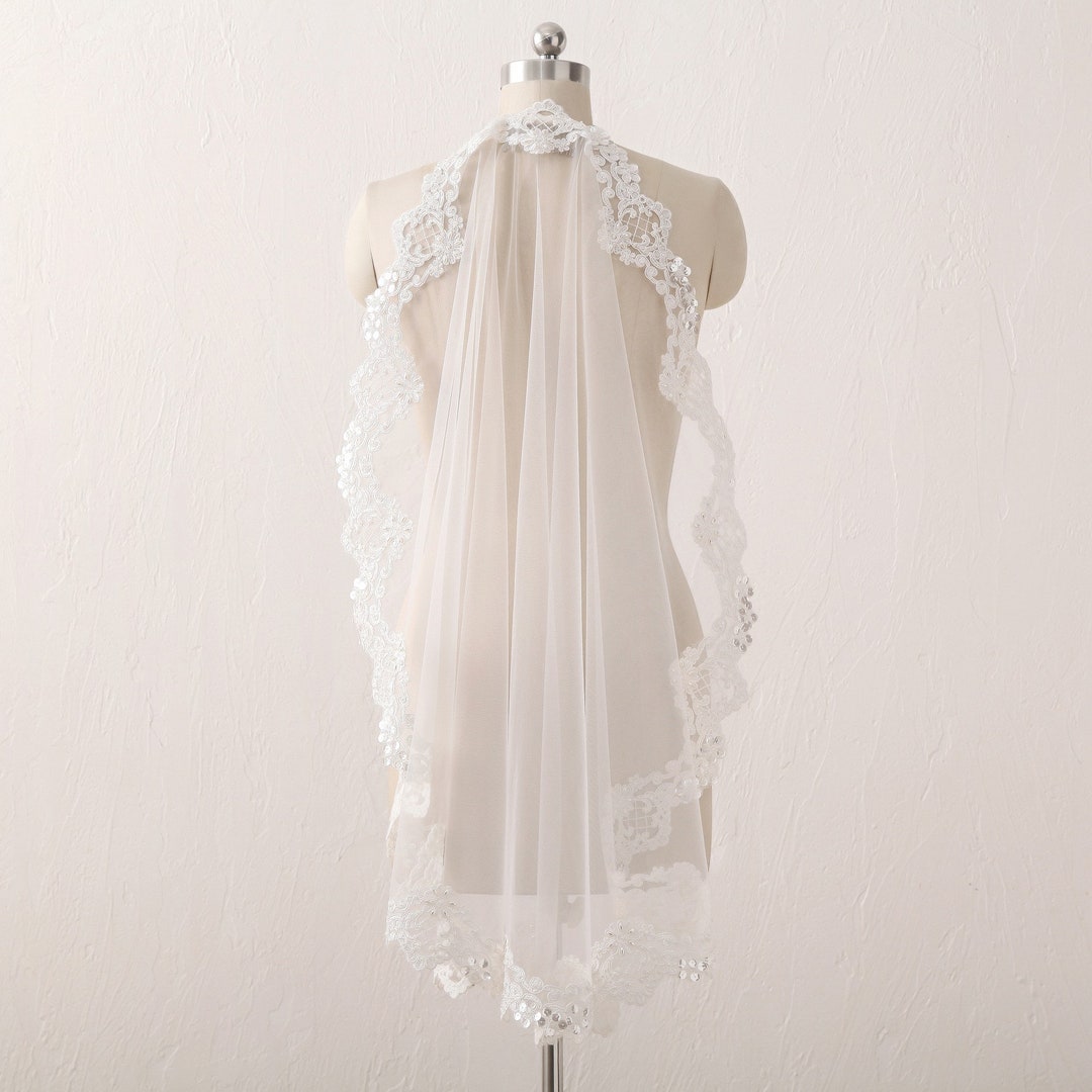 アイボリー レースエッジ ロングベール レースエッジのアイボリーウェディングベール、指先までの長さ - Etsy 日本