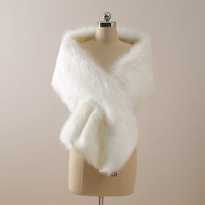 Faux Fur Wrap Plus Size Faux Fur Stole Beige Wedding Fur Cape Ivory Wedding Wrap Faux Fur Wrap Shawl Ivory Bridal Shrug Beige Wedding Bolero