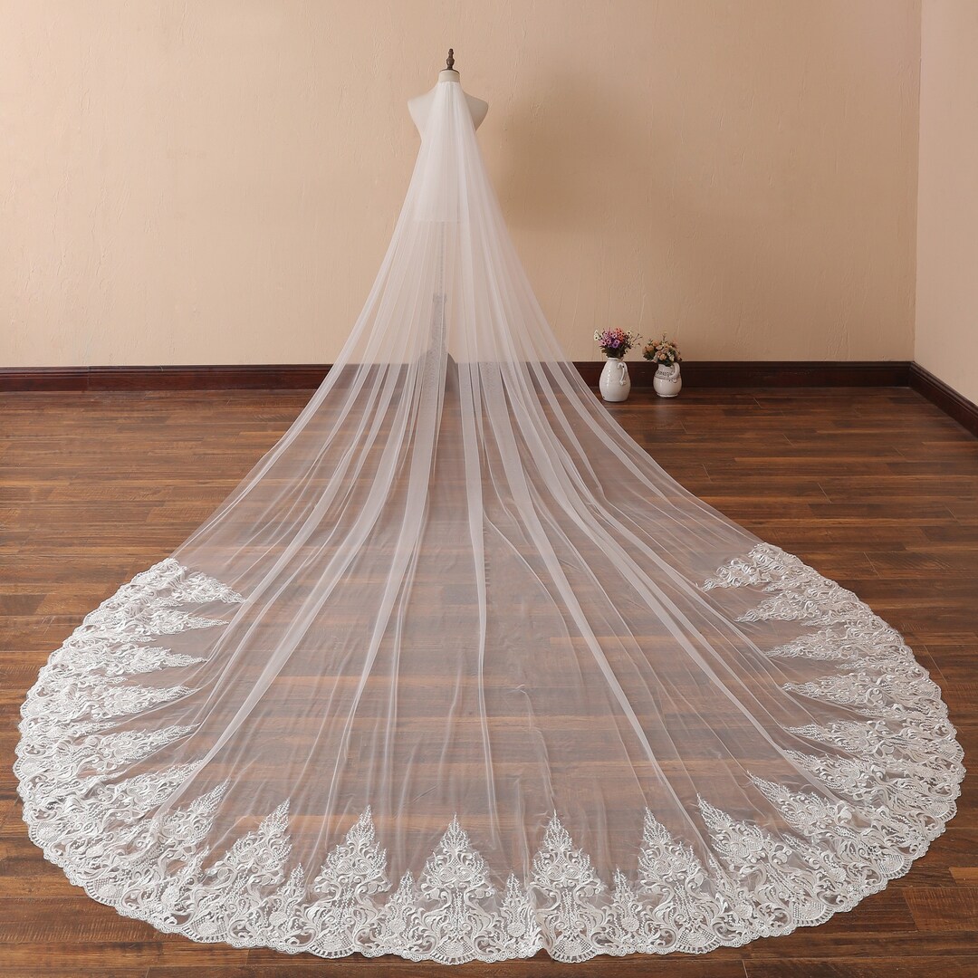 Romantic Bride Boho Wedding Veil Ivory Cathedral Lace Wedding Veil