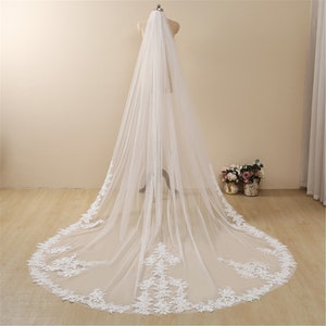 Vintage 137 inches Cathedral Length Lace Wedding Veil Ivory Lace Bridal Cathedral Veil Fairy classic Bridal Wedding Veil Chapel Veil & Comb