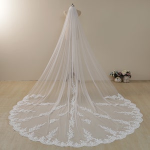 Boho Bridal Veil Lace Wedding Veil Flower Cathedral Veil Lace starts at floor Floral Chapel Length Veil Custom Veil,Bridal Veil Cathedral