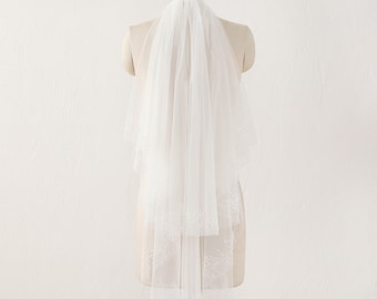 Short Elbow Wedding Veil, Raw Edge, Bachelorette Party Veil