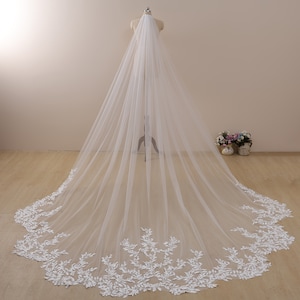 MarryBridalUS veil,Cathedral wedding veil,Scalloped veil,bridal veil long,leaf lace veil,Lace veil,one tier veil,veil with comb,custom veil