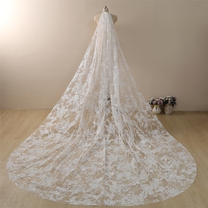 Wedding Veil Cathedral,Sparkle Veil,Glitter tulle veil,Floral pattern veil,Bridal Veil long,Silver Sparkly Wedding Shimmer Veil,Veil comb