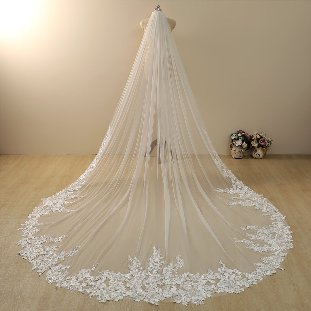Marry Bridal US Flowery Wedding Veil Lace Trim Bridal Veil Embroidered Lace Veil Cathedral