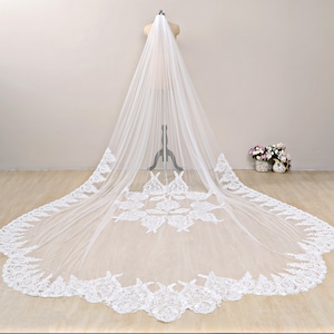 Dramatic Cathedral Lace Wedding Veil,Delicate Lace Boho Veil,Cathedral Bridal Veil,Ivory Floral Lace Veil,Chapel Wedding Veil Lace,Long Veil