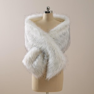 White Black Fur Wrap Wedding Shawl Faux Fur Bolero Ivory Faux Fur Shrug Bridal Fur Stole Winter Wedding Fur Shrug Bridesmaid Wrap Cape ivory