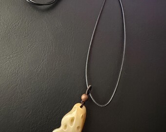 Natuurlijke suikerbruine jade Taihu stenen hanger ketting | Biologisch jadesnijwerk van een grot | 随形 | bruine jade ketting | Uniseks zen-minimalistisch