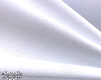 Biała, błyszcząca, rozciągliwa w 4 kierunkach tkanina nylonowa Spandex cięta na wymiar | Szerokość 58” | Ultra miękka i gładka | Tkanina Spandex na stroje kąpielowe