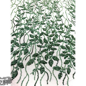 ハンターグリーンの花柄レース生地（1ヤードあたり） | 厚手のビーズ付きスパンコールレース生地 | 刺繍入りレース生地