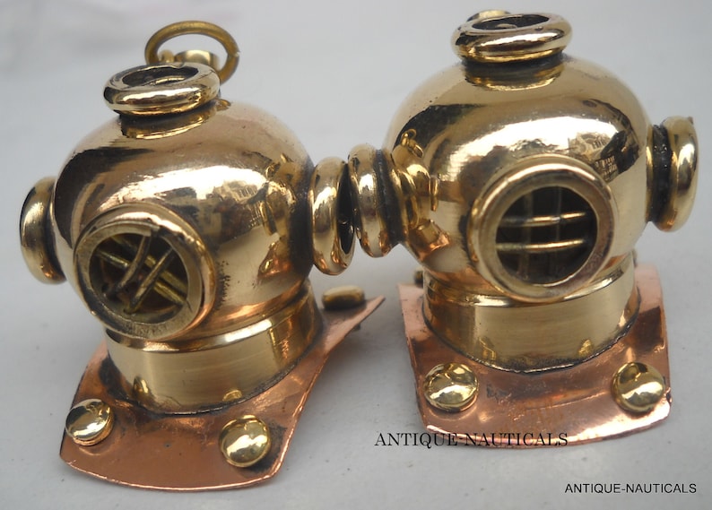 Beautiful Brass Mini Divers Helmet Antique U.S Navy Mark V Helmet Keychain LOT Beautiful Brass Mini Divers Helmet Antique U.S Navy Mark V Helmet Keychain LOT