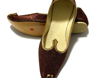 Handmade Leather Men's Mojari Shoes: Indian Wedding Jutti