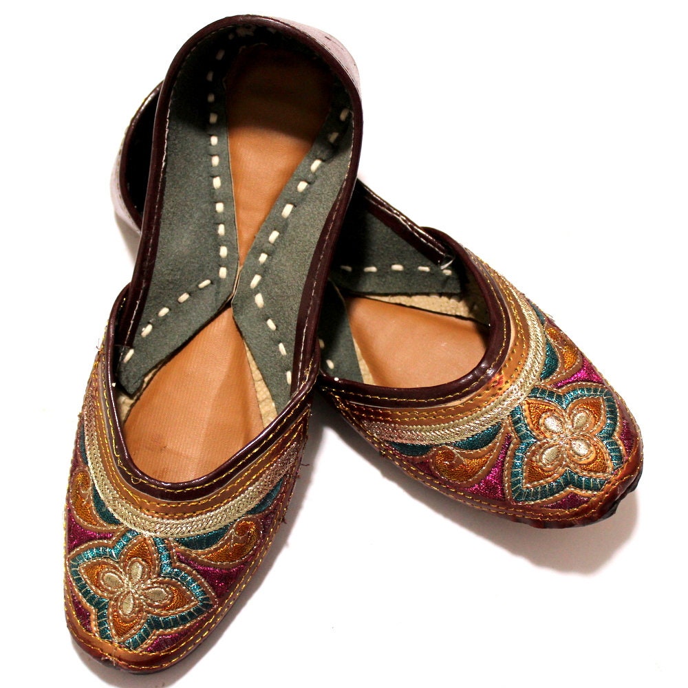 Vêtements indiens pour femmes|| Mojari pour femmes || Jutti femme || chaussures femme || Chaussures traditionnelles || Livraison gratuite || Chaussure