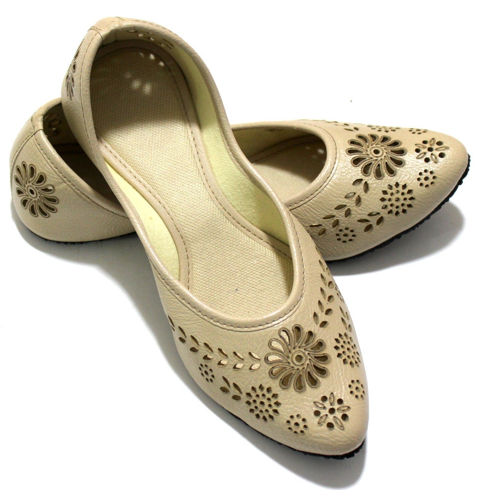 VĂŞtements indiens pour femmes|| Mojari pour femmes || Jutti femme || chaussures femme || Chaussures traditionnelles || Livraison gratuite || Chaussure