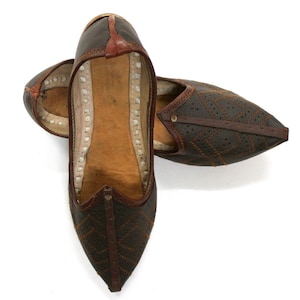 Indian Men&#39;s Wear|| Men&#39;s Mojari || Men&#39;s Jutti || Men&#39;s Shoes || Traditional Shoes || Free Shipping || Men Shoes || Wedding Shoes