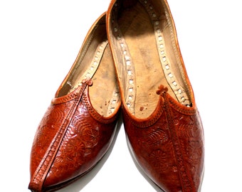 Men's Leather Mojari Shoes: Indian Wedding Jutti