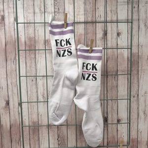 Statement socks with organic cotton FCK NZS