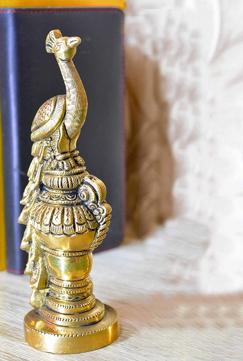 Pair of Handmade Small Sitting Brass Peacock Figurine Showpiece Table