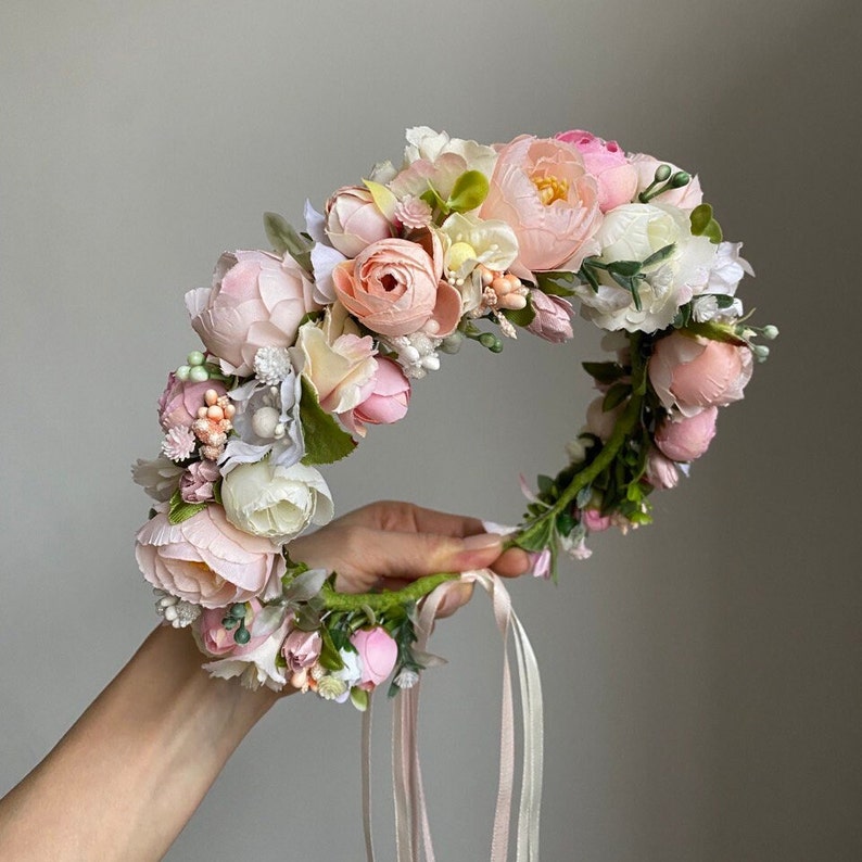 Blush pink bridal headpiece, Pastel ivory flower crown, Elegant floral hair wreath, Bohemian bridal headband, Boho wedding hair piece zdjęcie 1